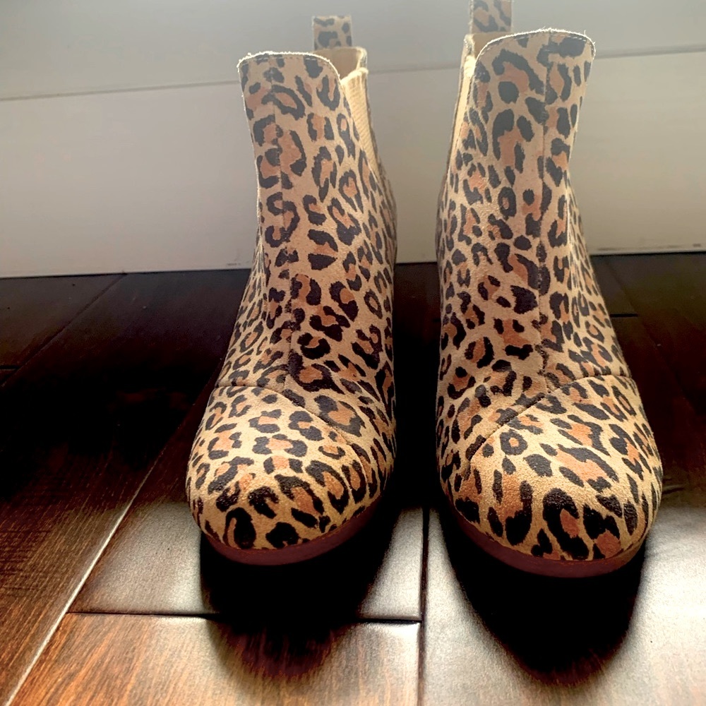 TOMS Kelsey Wedge Bootie